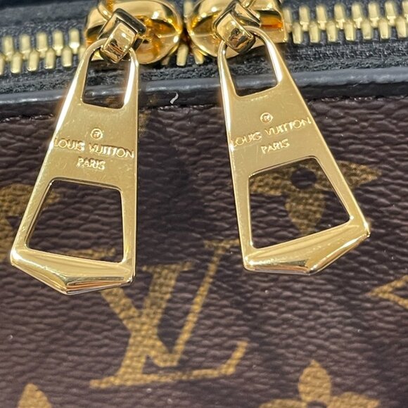 Louis Vuitton Sufflot Monogram Canvas/Leather (JB1076) - Picture 3 of 15